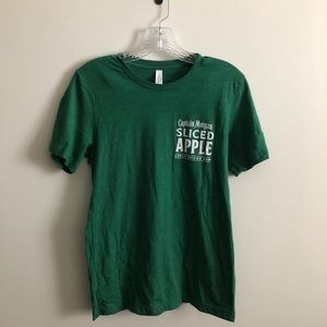 Captain Morgan Apple Rum Tee